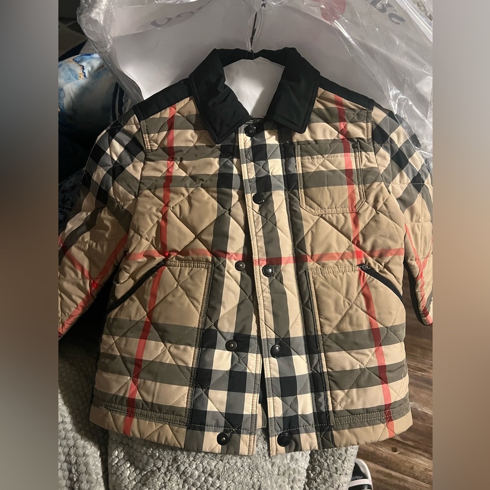 Authentic kids Burberry Jacket size 6yrs